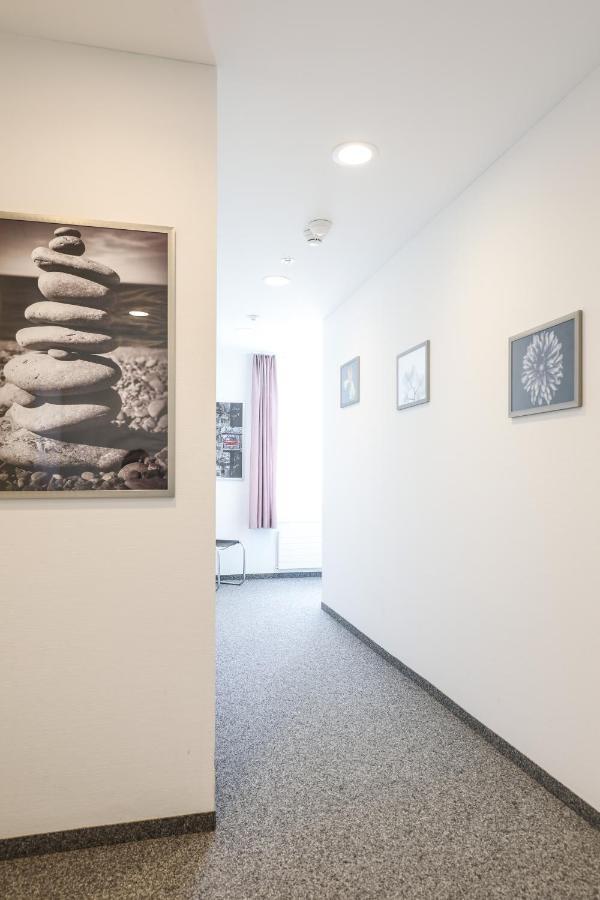 Hotel Loewen Niederuzwil Esterno foto